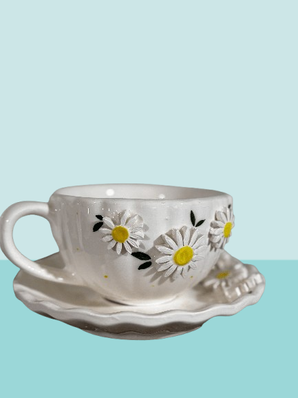 ماگ سفالی با گل بابونه